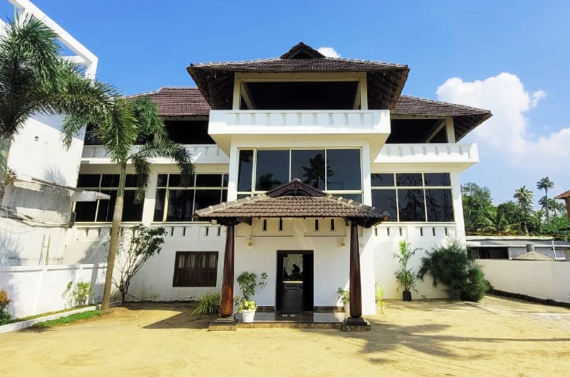 Cherai Beach Palace Kochi - Slider Image 1